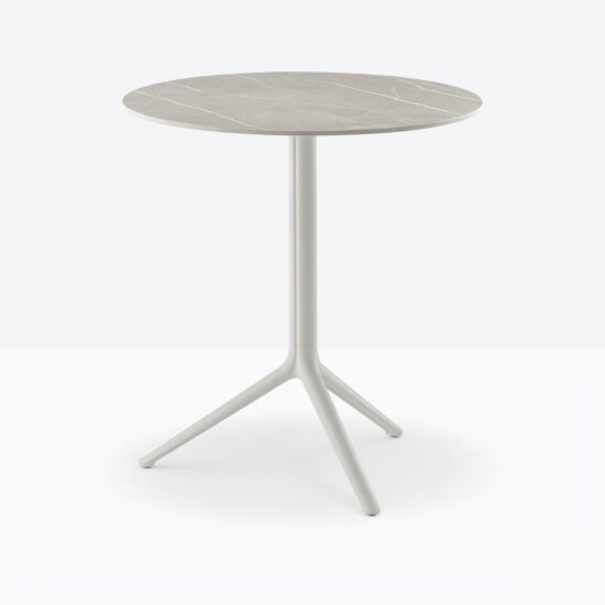 elliot-5470-still-07